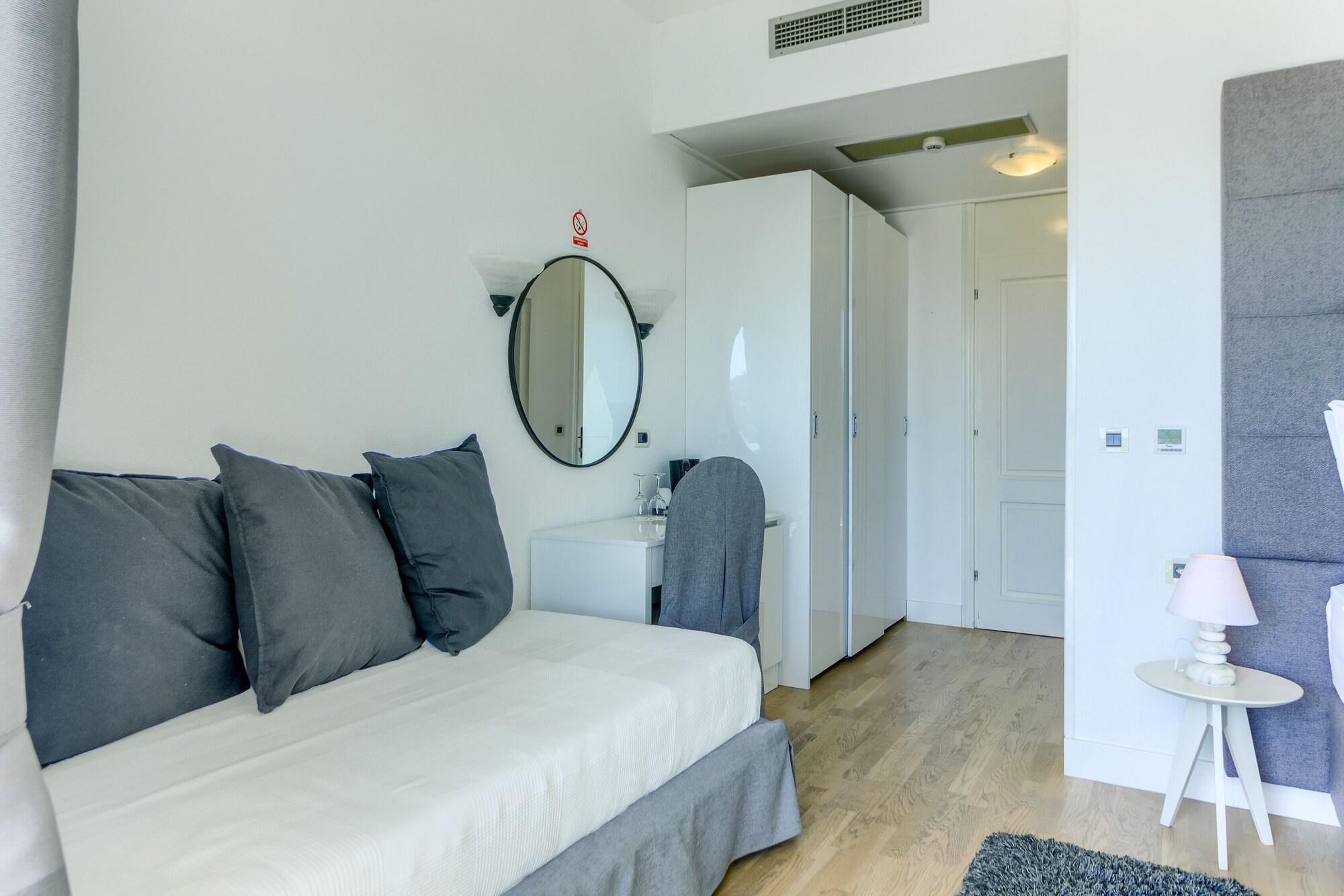 Hotel Villa Zarko Каштел-Стари Экстерьер фото