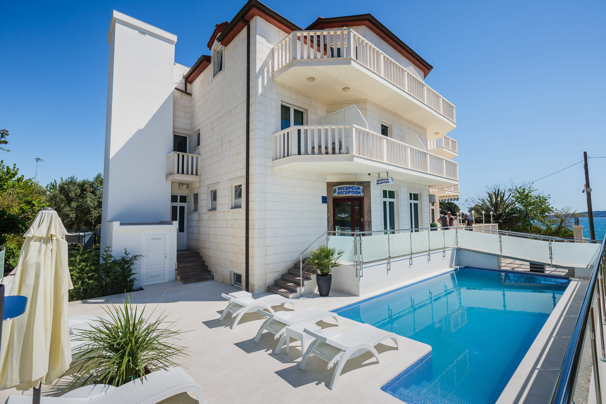 Hotel Villa Zarko Каштел-Стари Экстерьер фото