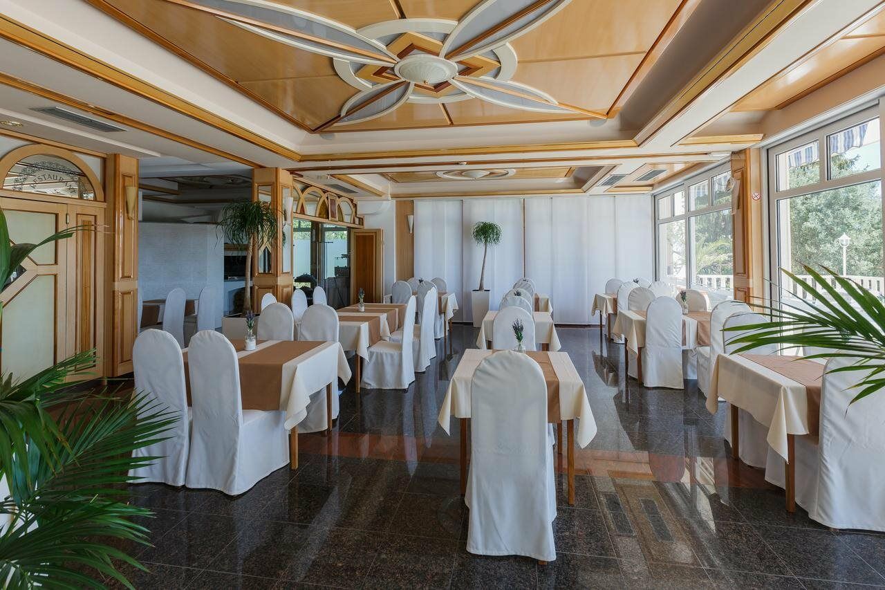 Hotel Villa Zarko Каштел-Стари Экстерьер фото