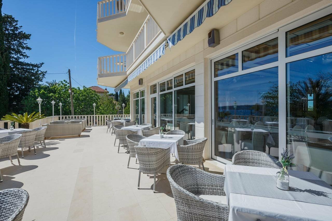 Hotel Villa Zarko Каштел-Стари Экстерьер фото